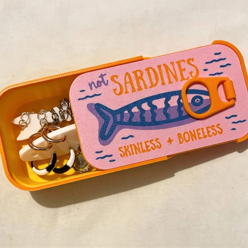 Tin Container Lid - Boîte à bijoux en forme de